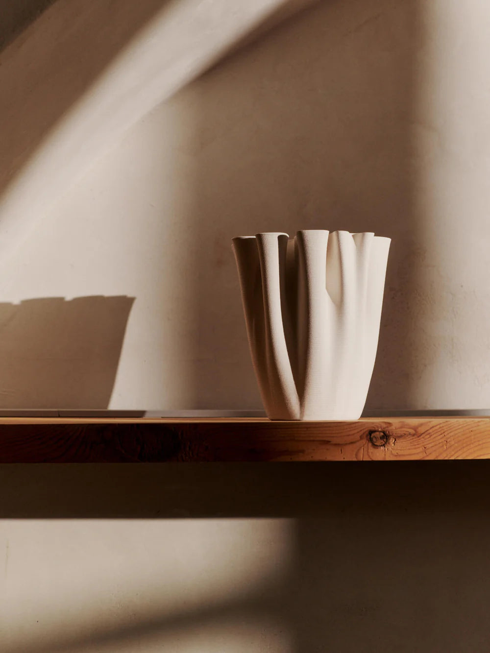 DEDALI VASE - H18 - OFF - WHITE
