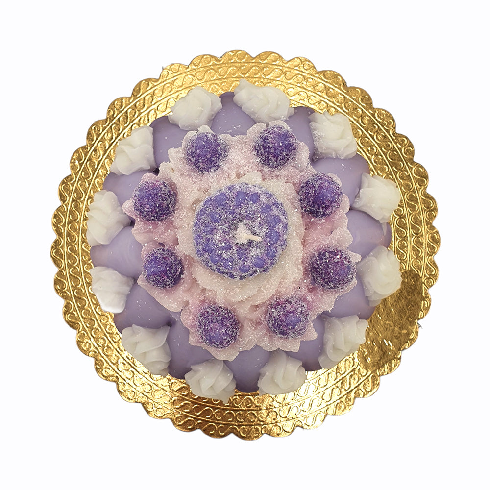 Wax candle Lilac shaped