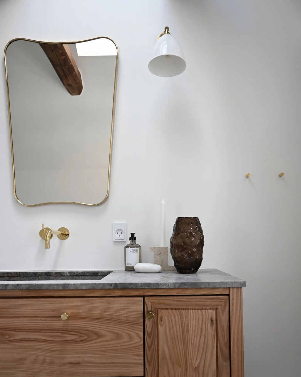 Katachi Vase, Mini - Smoked Forest