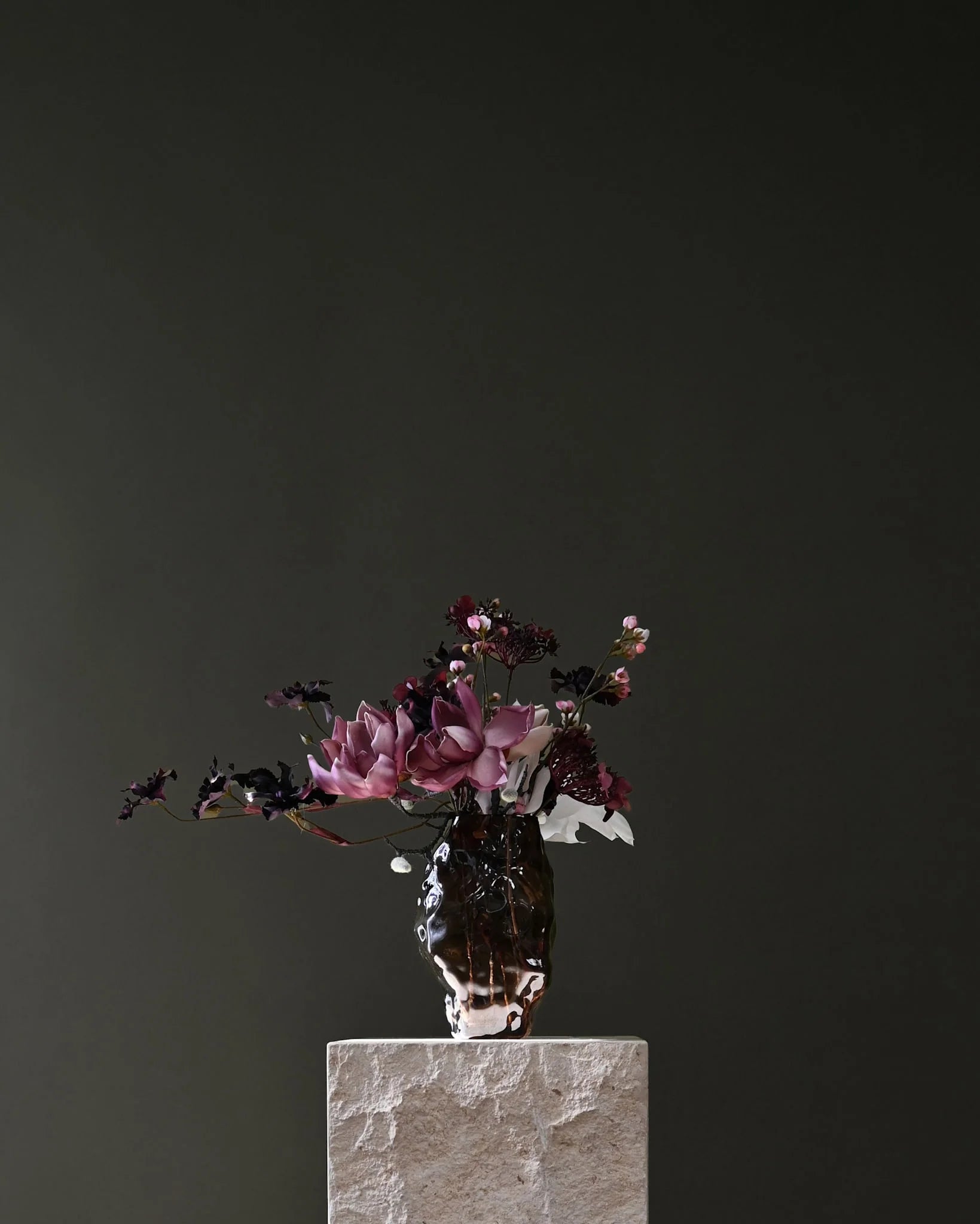 Katachi Vase, Mini - Smoked Forest