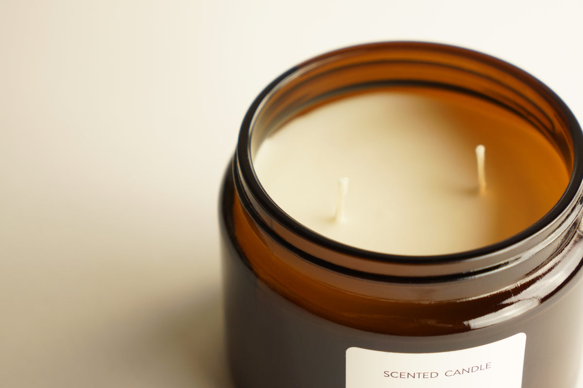 Vela Perfumada - Cedro e Oud