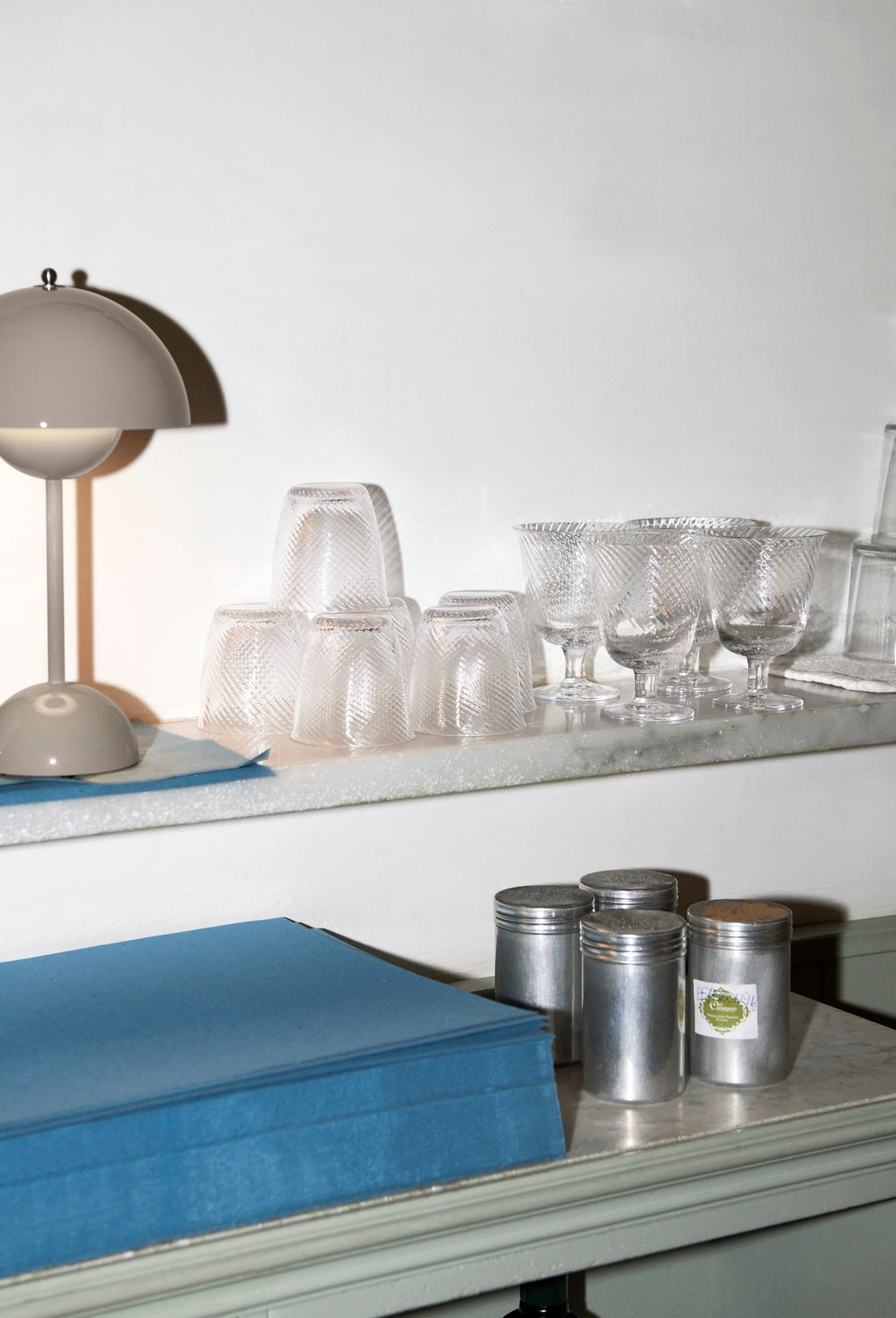 Flower Pot VP9 - Grey Beige