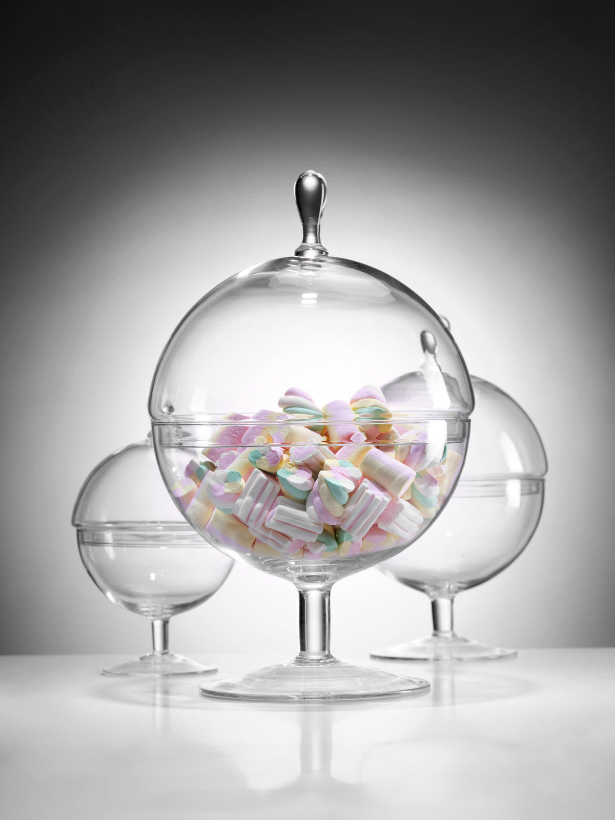 Le Sfere transparent jar with lid with foot