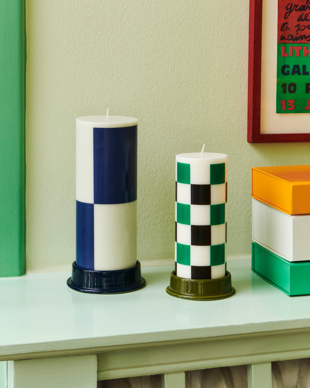 Column candle holder