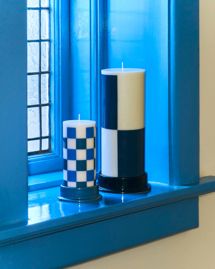 Column candle holder