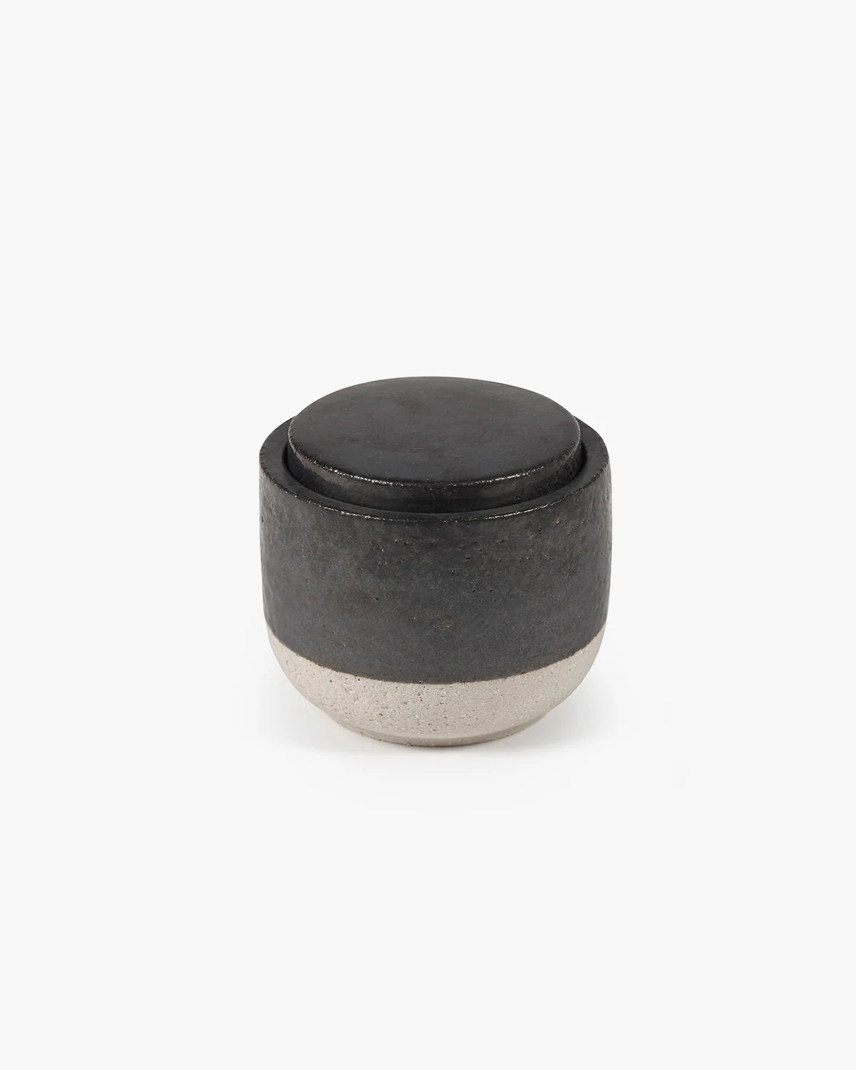 Scented candle L titanium burning wood