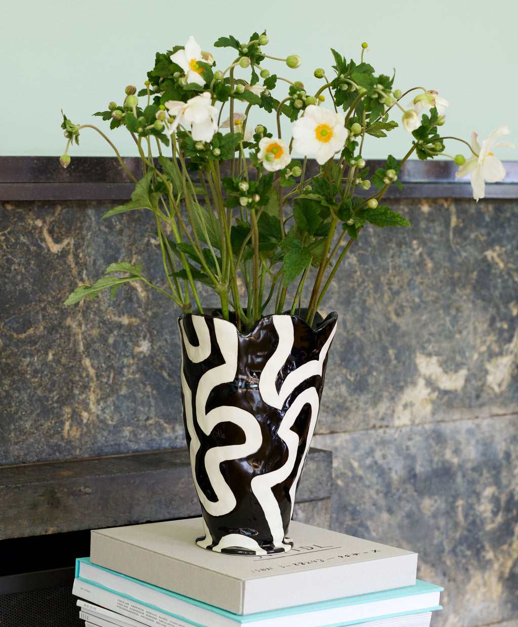 Jessica Hans Shadow vase