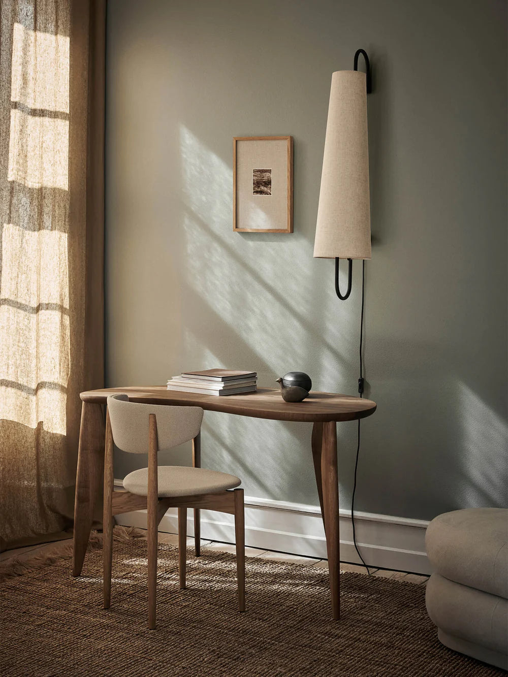Feve Desk - Walnut